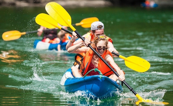Chèo thuyền kayak: Môn thể thao nước vô cùng độc đáo và thú vị