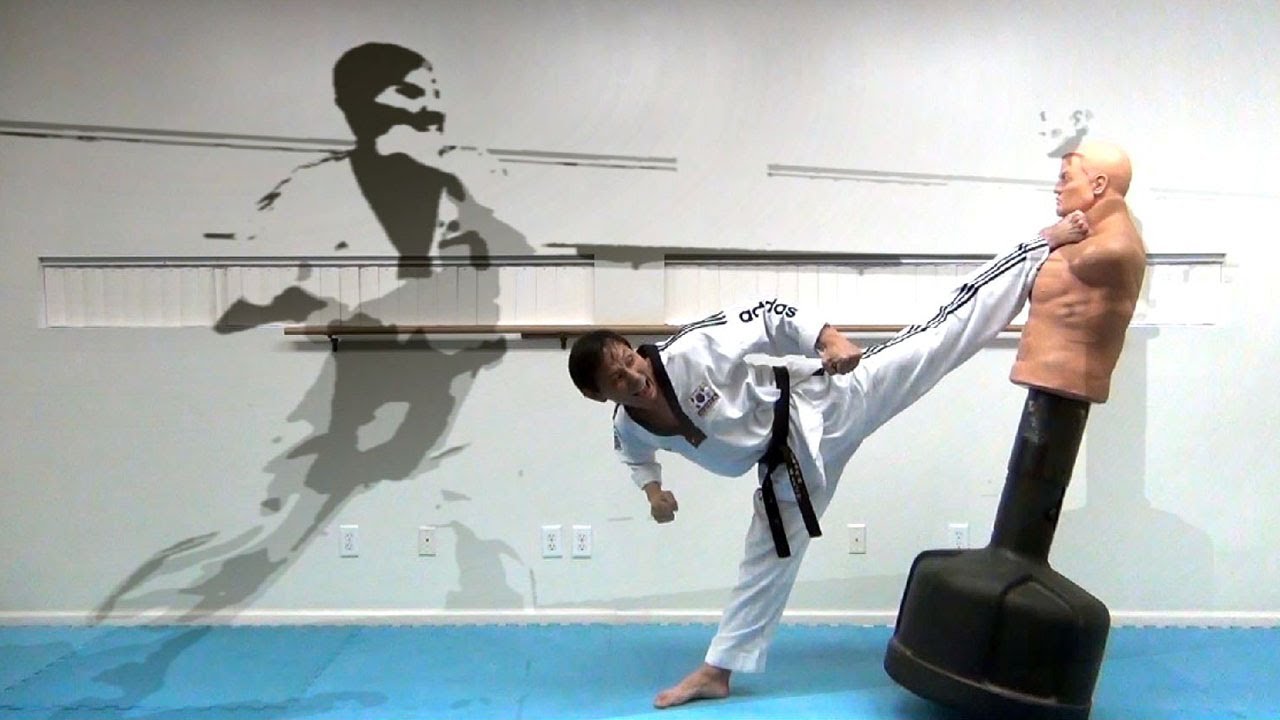 Quyền pháp (đòn tay) trong thi đấu Taekwondo