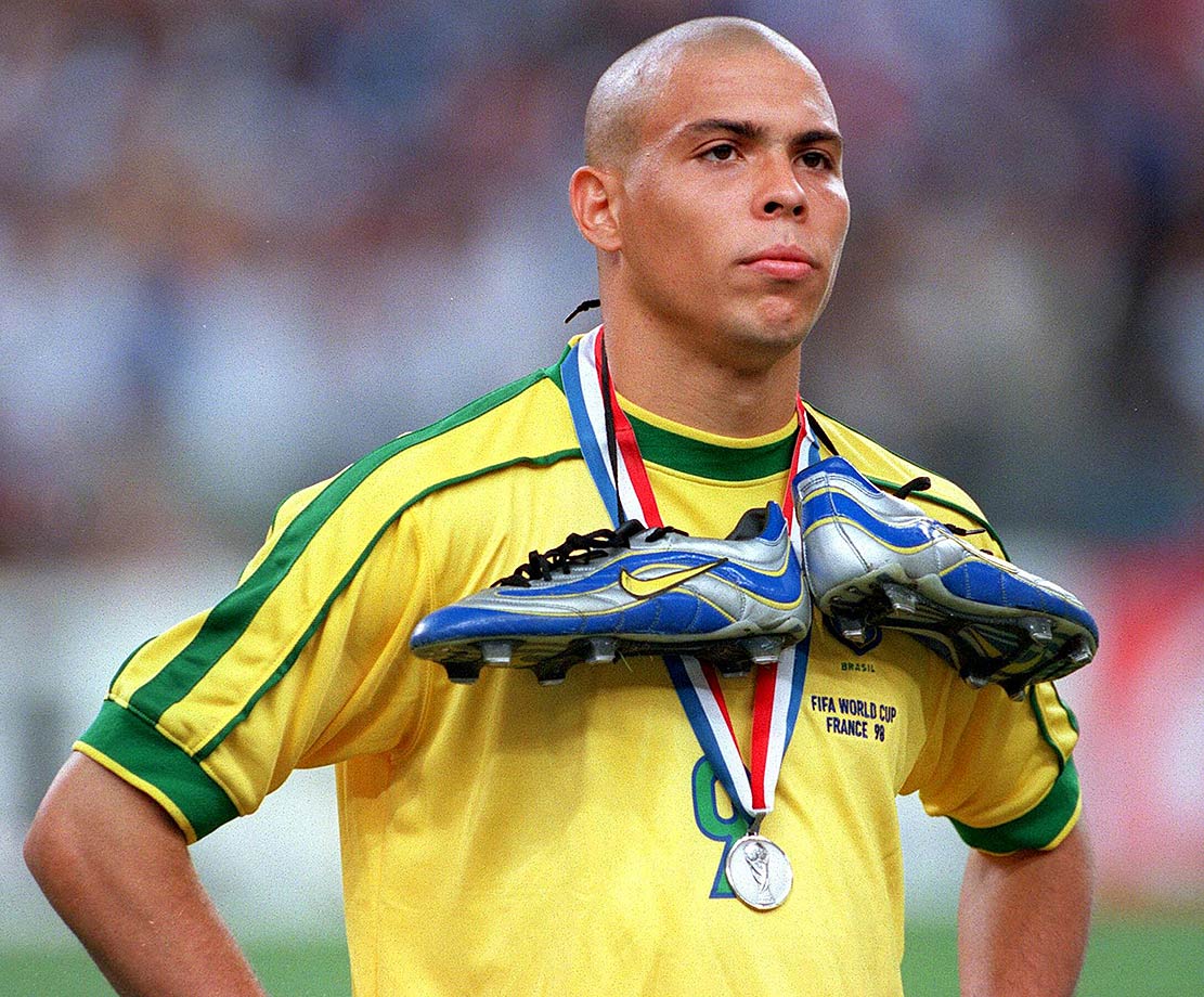 Tiểu sử về huyền thoại bóng đá lừng danh Ronaldo Béo